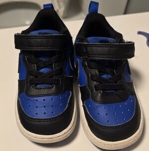 Nike Kids Black and Blue Sneakers